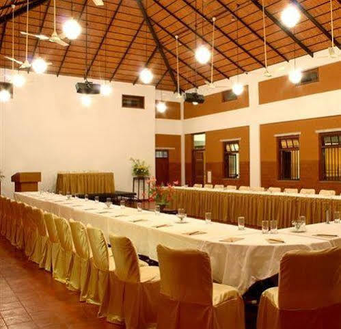 Olde Bangalore Resort And Convention Center Devanahalli Luaran gambar
